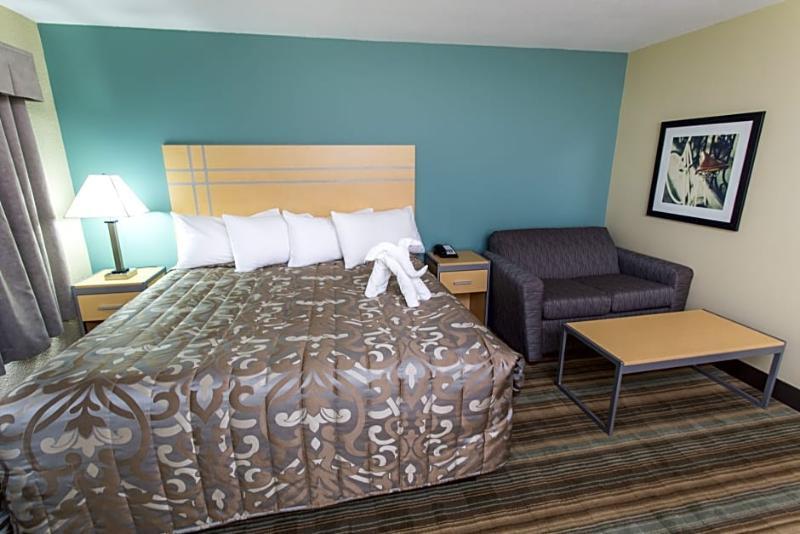 Ramada By Wyndham Edmonton Yellowhead Nw Exterior foto